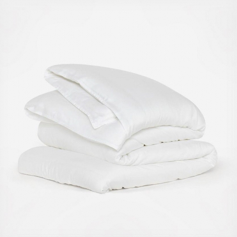 Elegant White Duvet Cover Set - Picture 2 of 5